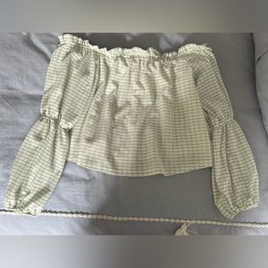 White and green tops size S